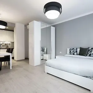 Apartamento Center - Porta Romana, Milán